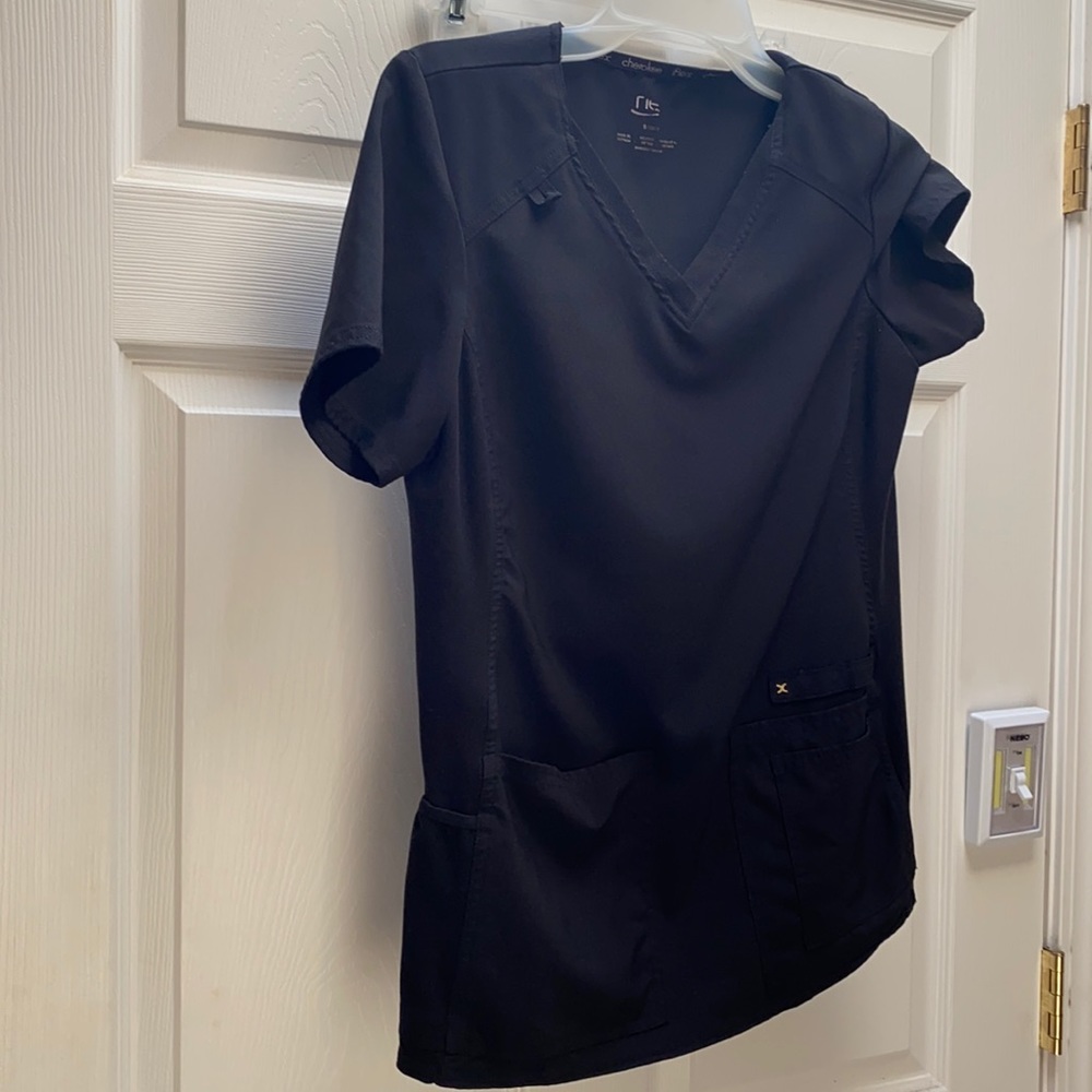 Cherokee IFlex scrub top